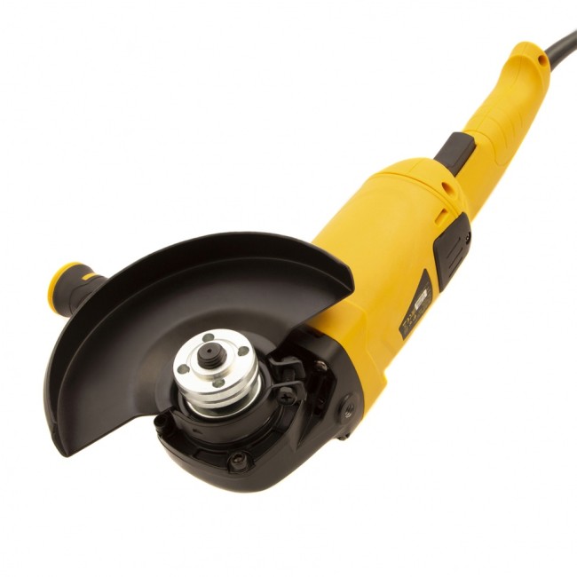 Машина шлифовальная угловая AG150-1500 Denzel