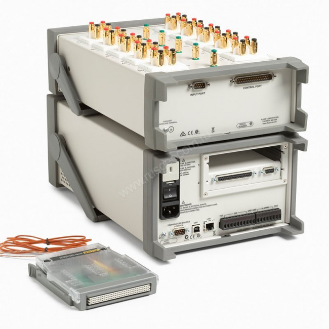 Прецизионный калибратор температуры Fluke 1586A/2DS 240/C Прецизионный калибратор температуры Fluke 1586A/2DS 240/C