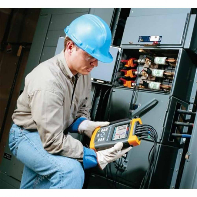 Анализатор качества электроэнергии Fluke 437 II 400HZ Анализатор качества электроэнергии Fluke 437 II 400HZ